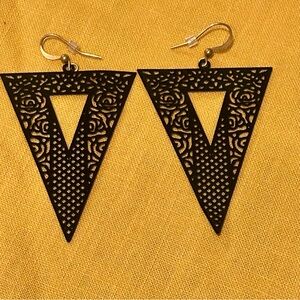 Plunder “Tristan” Black Triangle Filigree Earrings 3”
